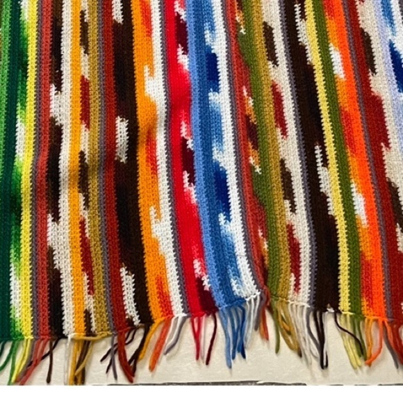 Southwest or rainbow colored knitted throw blanket - Picture 5 of 10
